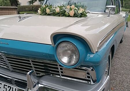 Ford Fairlane 500 Skyliner Cabrio