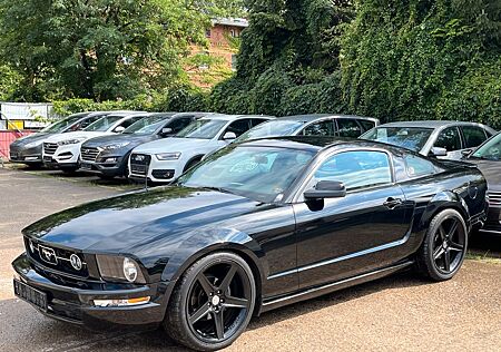 Ford Mustang /Benzin+Autogas/1-Hand.