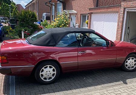Mercedes-Benz 300 CE -24 V Cabriolet