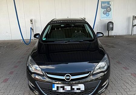 Opel Astra J Sports Tourer 1.4 Turbo