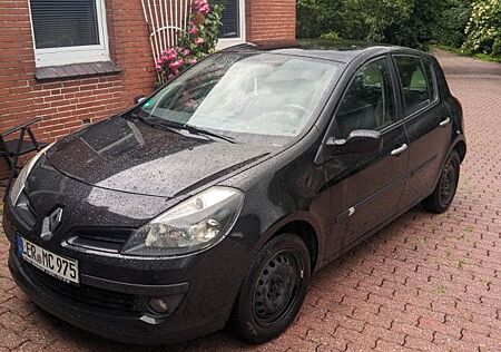 Renault Clio Authentique 1.2 16V Eco2 55kW Authentique