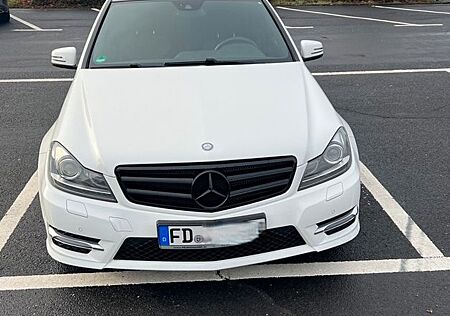 Mercedes-Benz C 250 AVANTGARDE AMG Paket