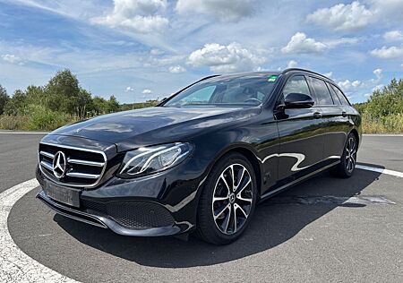 Mercedes-Benz E 220 E220d T-Modell*Widescreen*Night*LED*Keyless*