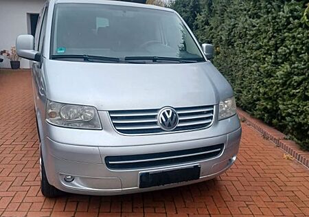 VW T5 Multivan Volkswagen Highline