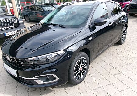 Fiat Tipo MY23 1.5 GSE HYBRIDD DCT digitales Cockpit