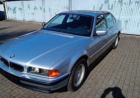 BMW 740iL A HU NEU ORIGINAL RENTNERWAGEN NO LPG