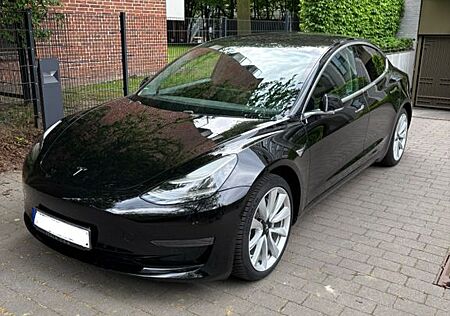 Tesla Model 3 Long Range Dualmotor AWD mit EAP