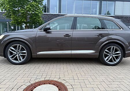 Audi SQ7 4.0 TDI quattro tiptronic -