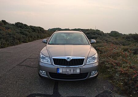 Skoda Octavia 2.0 TDI Scheckheft Tüv Neu