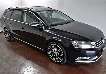 VW Passat Variant Volkswagen Passat 2.0TDI BMT Exclusive R DSG/Leder/Navi/18