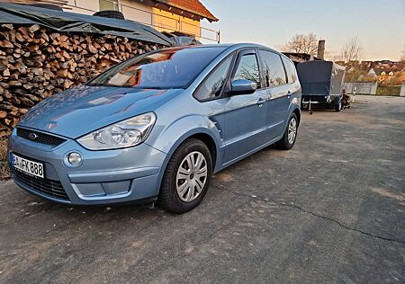 Ford S-Max 2,0 TDCi 103kW DPF Trend Trend