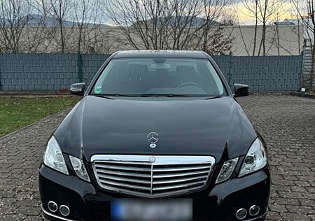 Mercedes-Benz E 200 CGI BlueEFFICIENCY ELEGANCE ELEGANCE