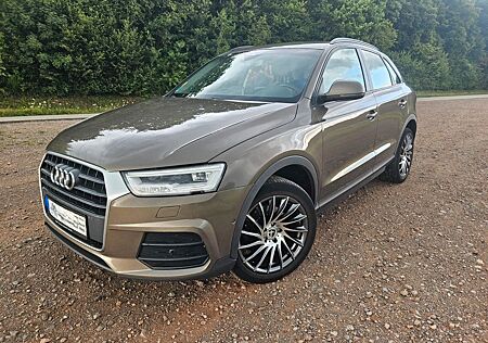 Audi Q3 2.0 TDI -