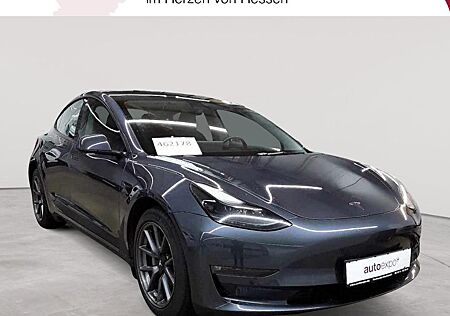 Tesla Model 3 Langstreckenbatt. Allradantrieb