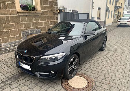 BMW 220i Cabrio Sport Line Sport Line