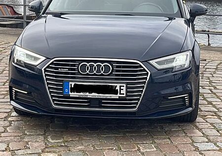 Audi A3 1.4 TFSI e-tron S tronic Vollleder