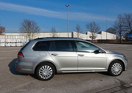 VW Golf Volkswagen VII Variant Comfortline 2,0TDI DSG LED NAVI