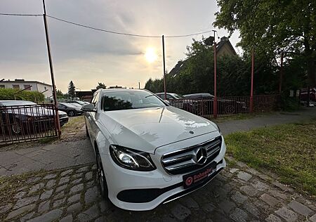 Mercedes-Benz E 200 E -Klasse T-Modell Avantgarde 4Matic