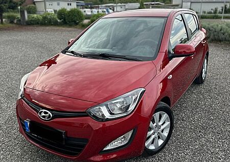 Hyundai i20 Style Edition Klima TÜV NEU SEHR GEPFLEGT