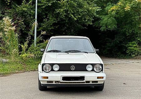 VW Golf Volkswagen 1 Cabrio Oldheimer