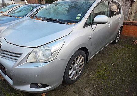 Toyota Verso Executive