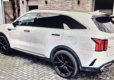 Kia Sorento PHEV PLATINUM (22 ZOLL) AHK-PANO UNIKAT