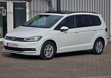 VW Touran Volkswagen 2.0TDI/NAVI/KAMERA/PANORAMA/7 SITZE/DIGIT