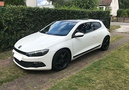 VW Scirocco Volkswagen 1.4 TSI DSG (40tsd km)
