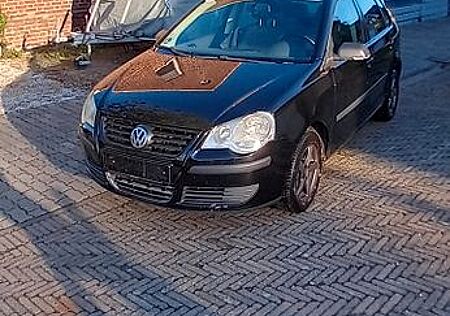 VW Polo Volkswagen 1.4 -80PS/Tüv Neu/Service Neu/Allwetterreif