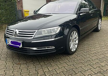 VW Phaeton Volkswagen 3.0 V6 TDI 4MOTION Tiptronic 5-Sitzer -
