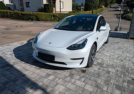 Tesla Model 3 Allradantrieb Long Range Anhängekupplung