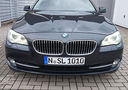 BMW 520d xDrive Touring A Modern Line Modern Line