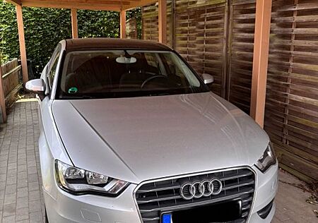 Audi A3 1.4 TFSI S tronic Ambiente Sportback Ambiente