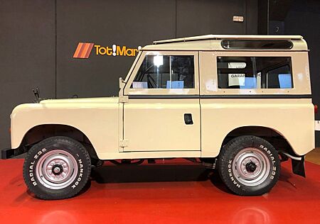 Land Rover Serie III - SANTANA 88