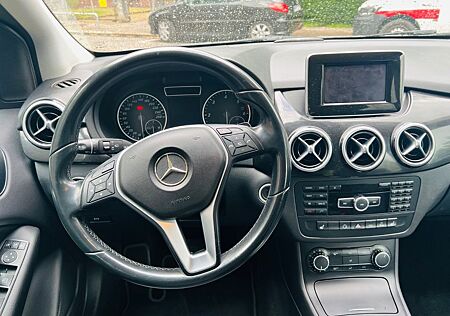 Mercedes-Benz B 180 CDI DCT -