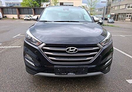 Hyundai Tucson Advantage 4WD*Leder-Kamera*PDC*Automatik*