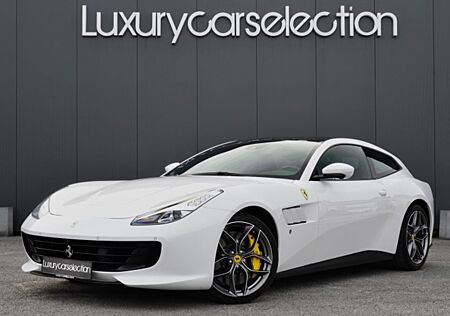 Ferrari GTC4Lusso gebraucht kaufen Ferrari GTC4Lusso GTC4LussoT *PASSENGER DISPLAY/LIFT/CERAMIC/PANO*