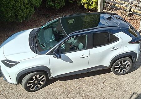 Toyota Yaris Cross Style Plus, Matrix, Panorama, Pakete