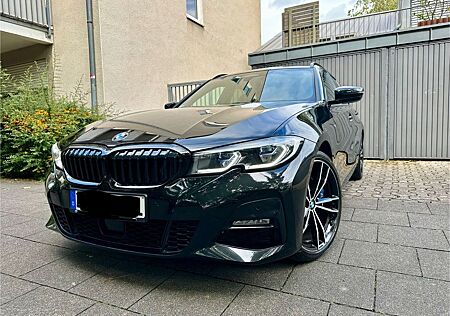 BMW 330d xDrive Touring M Sport Auto. M Sport VOLL