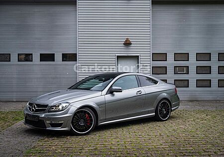 Mercedes-Benz C 63 AMG *Performance*Pano*Harman-Kardon