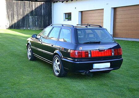 Audi RS2