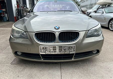 BMW 530i A -