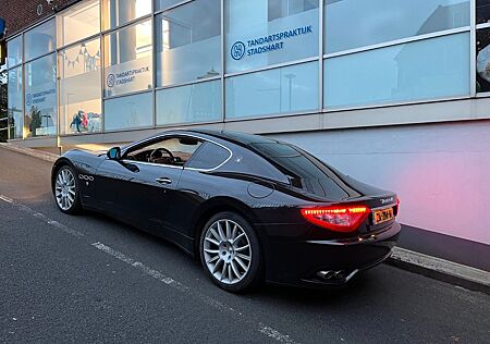 Maserati GranTurismo gebraucht kaufen Maserati GranTurismo 4.2 V8 Automatik -