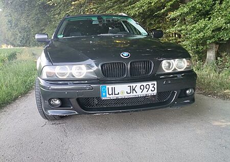 BMW 520i A Highline Exclusive touring Highline E...