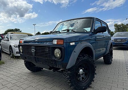 Lada Niva Only