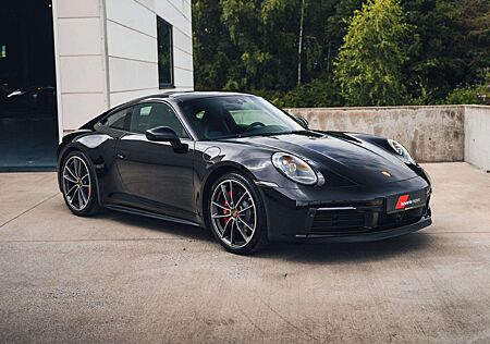 Porsche 992 Carrera / BOSE / Pano / Sport Exhaust / Adap