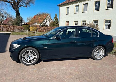BMW 325i E90