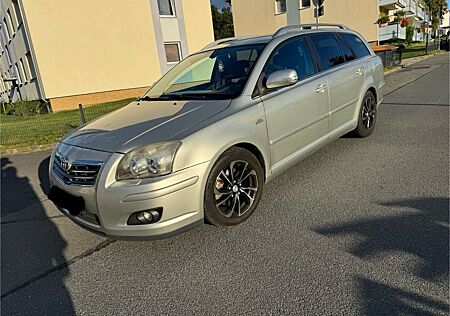Toyota Avensis Combi