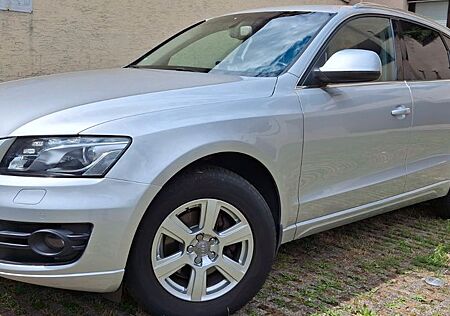 Audi Q5 2.0 TDI S tronic quattro -