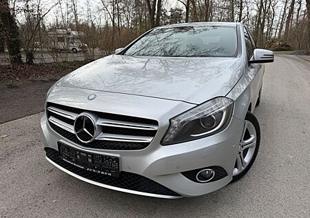 Mercedes-Benz A 200 Automatik Xenon Navi MwsT Top Zustand